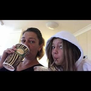 Meet your Posher, Corie